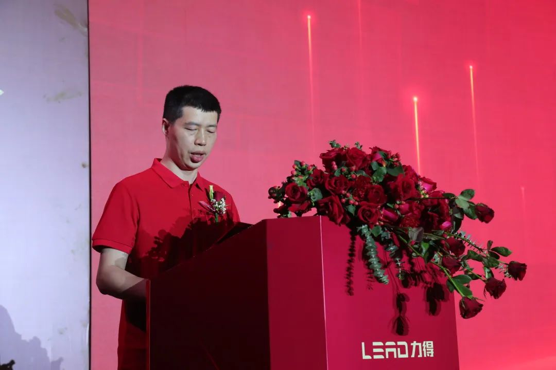 1687246283218272.jpg 老員工郭忠慧發言.jpg