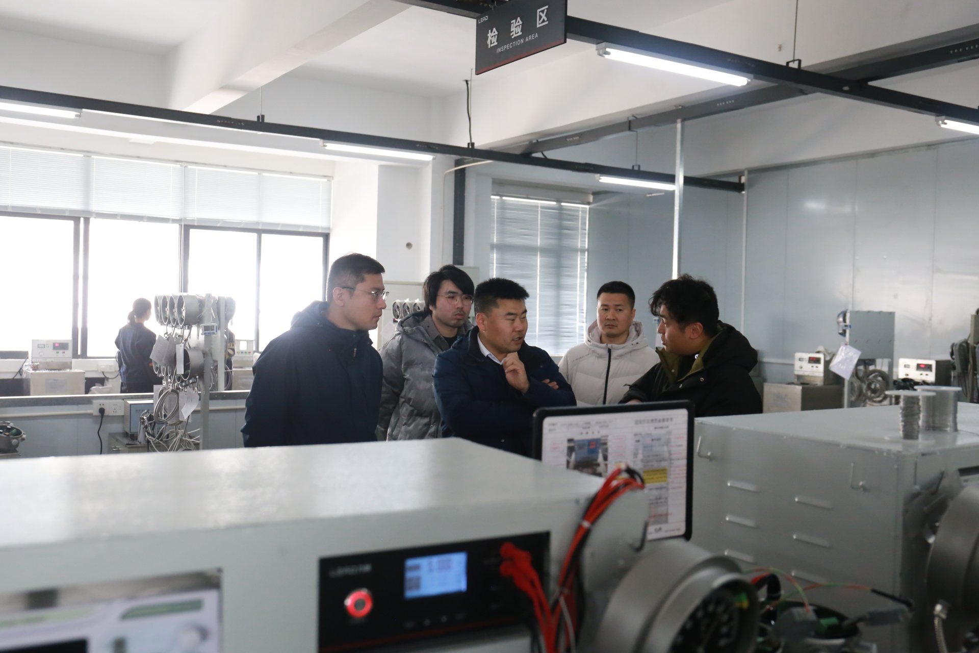 1740643738438724.jpg 1740643632581992.jpg