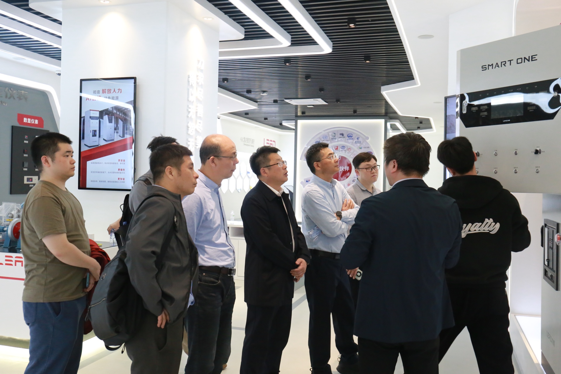 1744683416788945.jpg IMG_2461 (NXPowerLite).JPG